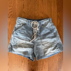 Neuflora Hamilton Shorts